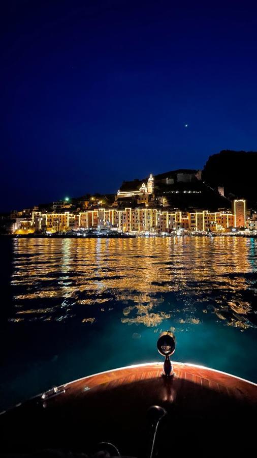 Seafront Rooftop Flat W/ Terrace Porto Venere Luaran gambar