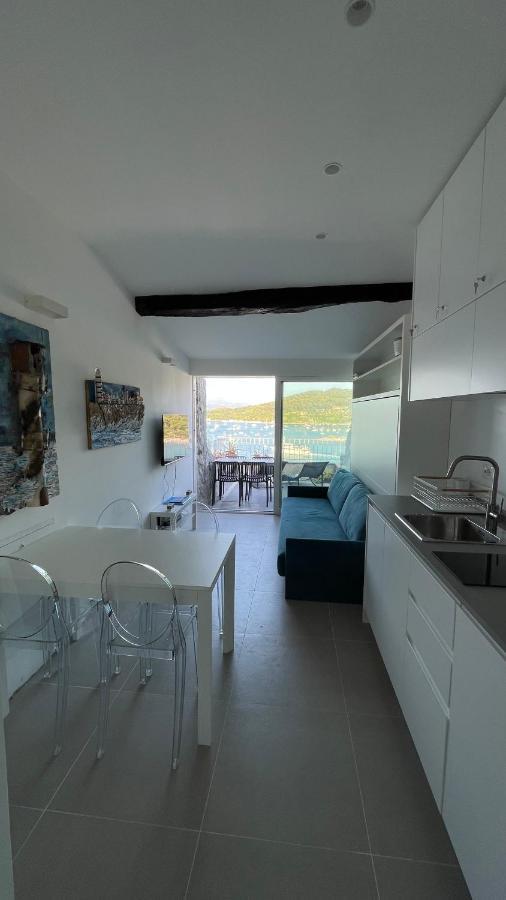 Seafront Rooftop Flat W/ Terrace Porto Venere Luaran gambar